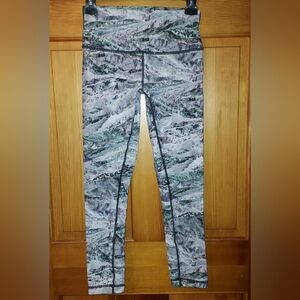 Lululemon Athletica Scenic Print Leggings - Green and Gray Size 6 NWOT